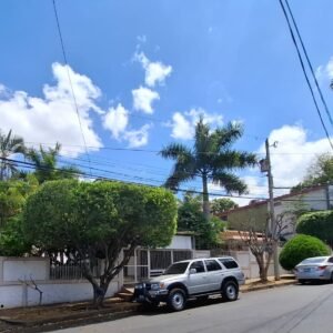 Planes de Altamira – Contiguo a edificio MINA