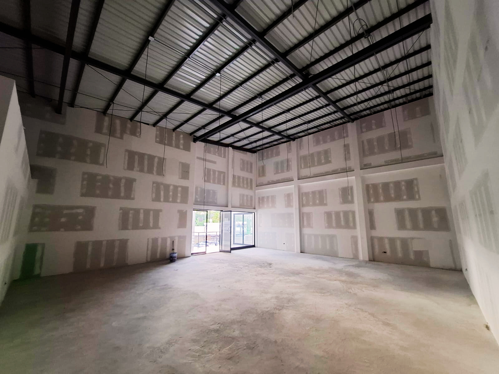 Módulo Comercial a la venta en Las Colinas - Image 10