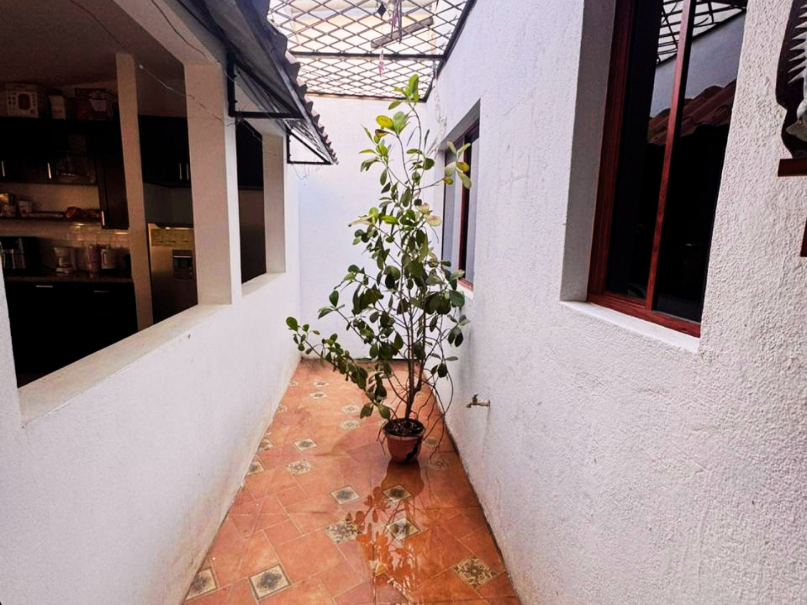 Casa esquinera remodelada en Villa Tiscapa – ¡Ubicación céntrica y lista para habitar! - Image 20