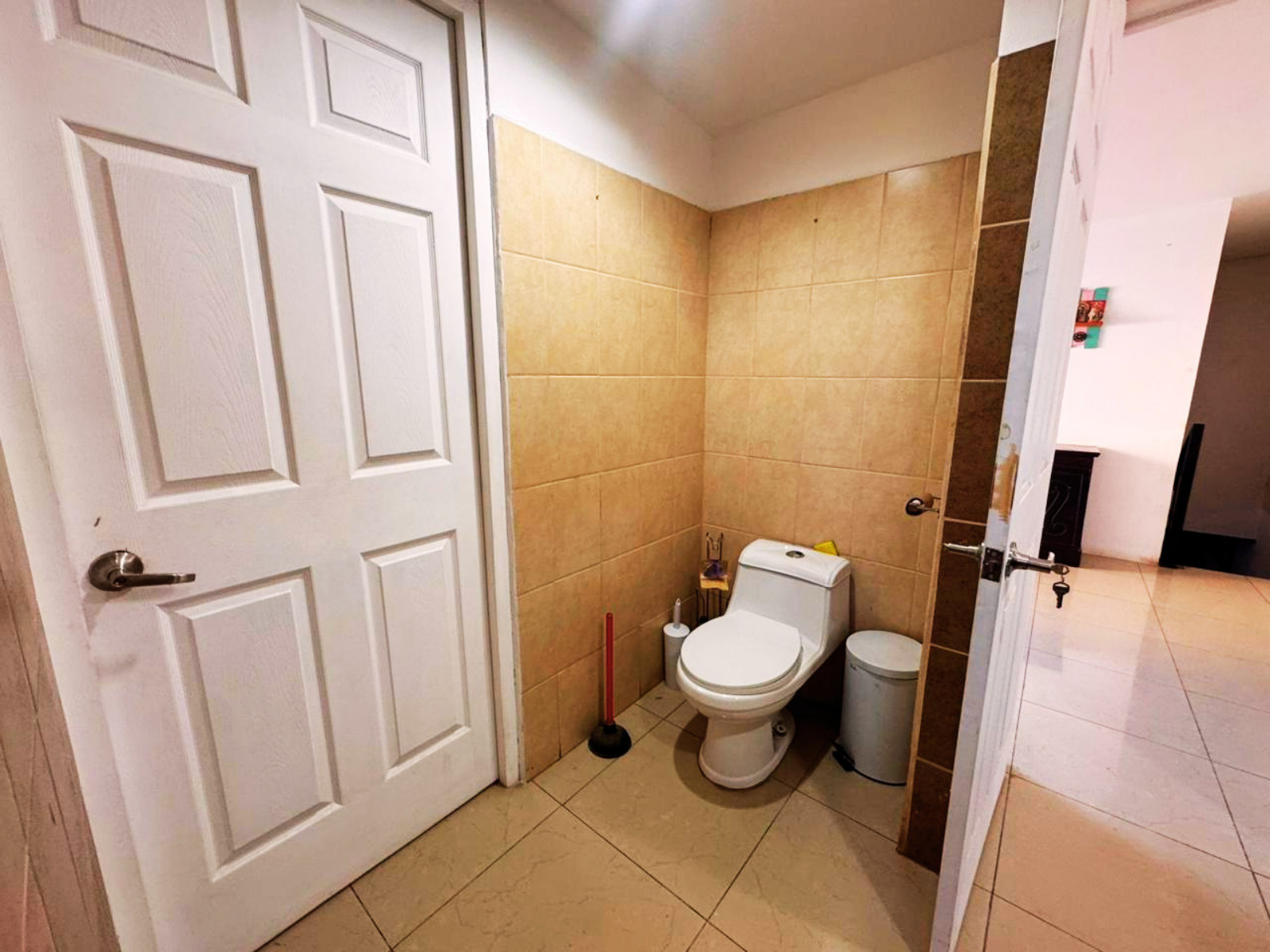 Casa esquinera remodelada en Villa Tiscapa – ¡Ubicación céntrica y lista para habitar! - Image 23