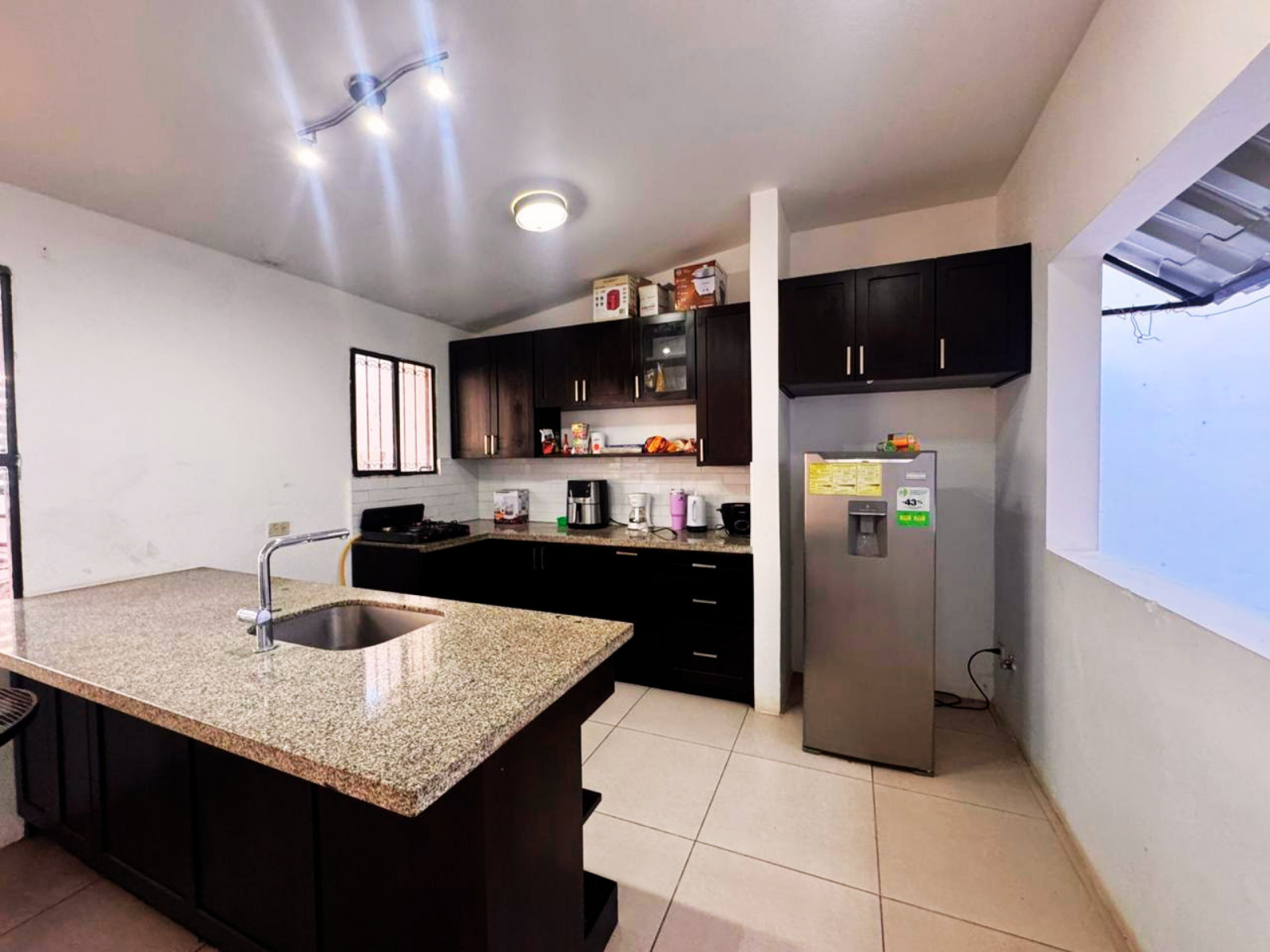 Casa esquinera remodelada en Villa Tiscapa – ¡Ubicación céntrica y lista para habitar! - Image 25