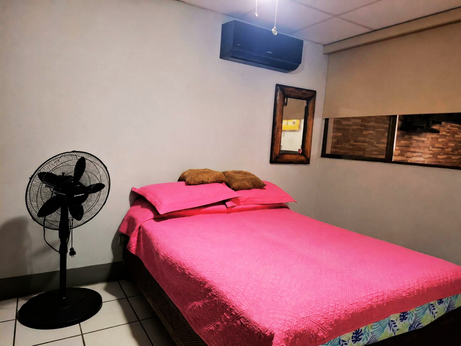 En venta Casa en Exclusiva Altamira, Calle Altamente Traficada! - Image 6